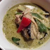 松戸駅西口徒歩3分 タイ料理店 Muu Tokyo キテミテマツド アジアンフードガーデンで、グリーンカレーを食す。具沢山で味も一級品! 松戸駅西口徒歩3分 タイ料理店 Muu Tokyo キテミテマツド アジアンフードガーデンで、グリーンカレーを食す。具沢山で味も一級品!